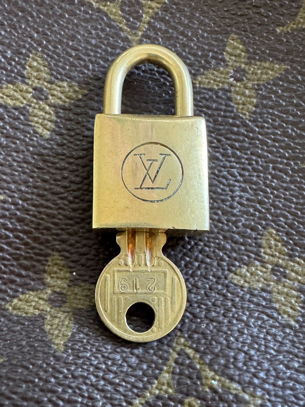 Louis Vuitton Padlock and Key 🔐 #219